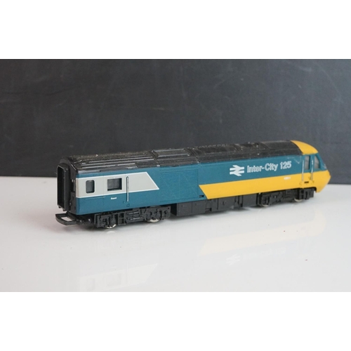 323 - Seven OO gauge locomotives to include 2 x Hornby, 2 x Lima, 2 x Triang and Bachmann