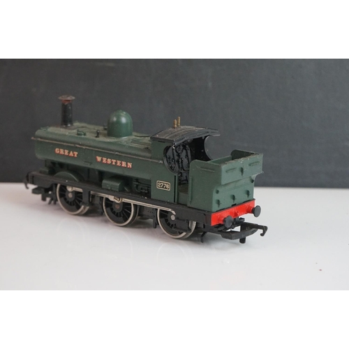 326 - Six Triang & Hornby OO gauge locomotives plus a Hornby Dublo EDL17 missing back bogies