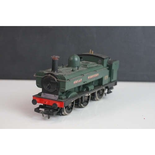 326 - Six Triang & Hornby OO gauge locomotives plus a Hornby Dublo EDL17 missing back bogies