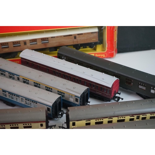 330 - Three boxed Triang Hornby OO gauge coaches (tatty boxes) plus 10 x items of OO gauge rolling stock t... 