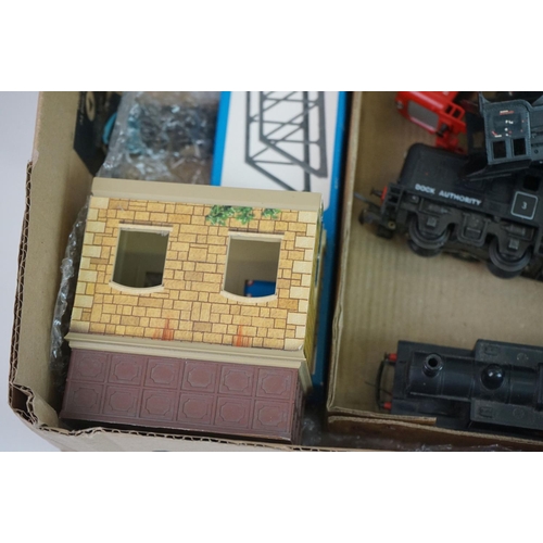 331 - Group of OO / HO gauge model railway to include locomotives spares and repairs, boxed Track Bed, Pec... 