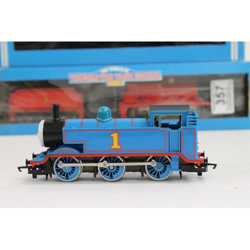 357 - Boxed Hornby Thomas The Tank Engine R852 James the Red Engine locomotive plus boxed R091 James's Com... 