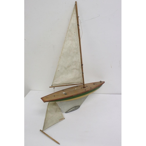 381 - Early 20th C Clyde Model Dockyard pond yacht 22