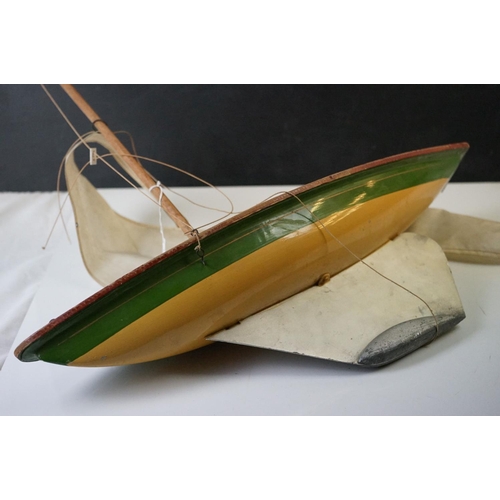 381 - Early 20th C Clyde Model Dockyard pond yacht 22