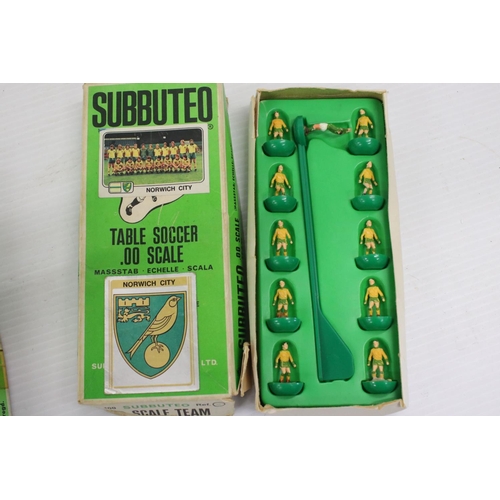 383 - Subbuteo - 29 Boxed HW Subbuteo teams in various condition and completeness with tatty boxes