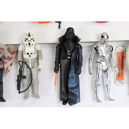 414 - Star Wars - 113 x loose original Kenner Star Wars action figures and accessories to include Luke Sky... 