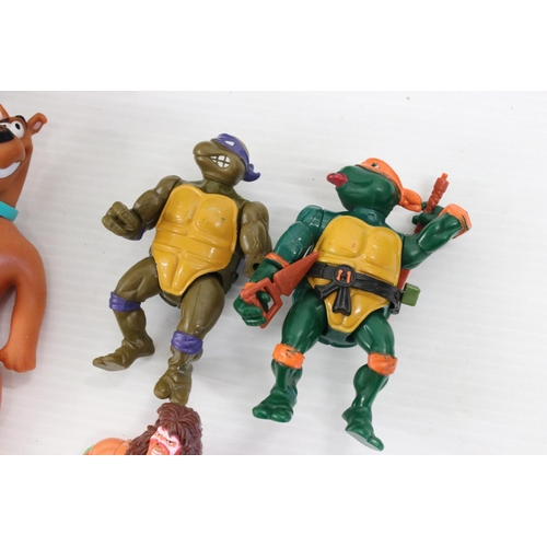 451 - 30+ playworn Circa 80's-00's action figures to include Masters of the Universe He-Man Battle Ram, 4 ... 