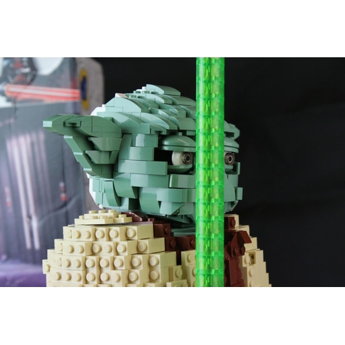 457 - Star Wars - Unboxed Lego Star Wars 75255 Yoda, appearing complete but unchecked, comes with original... 