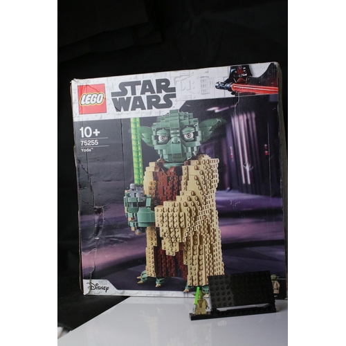 457 - Star Wars - Unboxed Lego Star Wars 75255 Yoda, appearing complete but unchecked, comes with original... 