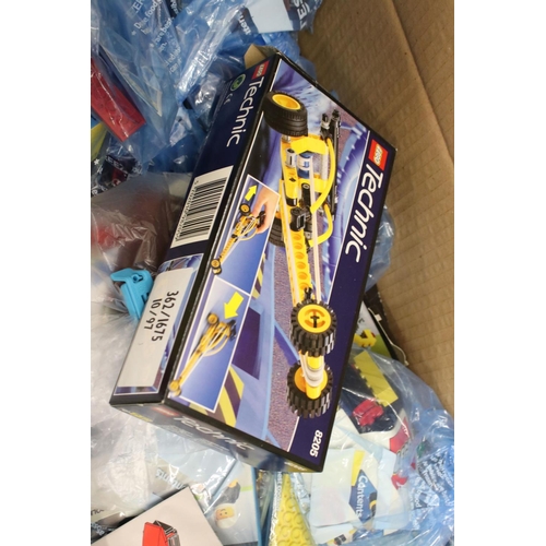 464 - Seven boxed Lego sets to include 8205 Bungee Blaster, 8218 Trike Tourer, 8226 Mud Masher, 8240 Slamm... 