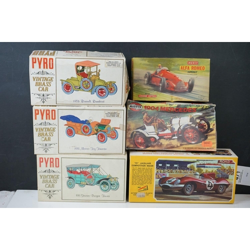 471 - Six boxed plastic model kits to include Airfix 02449-7 1:32 1904 Mercedes, 3 x Pyro 1:32 featuring C... 