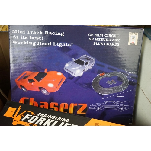 483 - Quantity of toys to include MB Robotix R1000 Basic Set, Zing Air Hunterz Z-Curve Bow, Super Soccer e... 