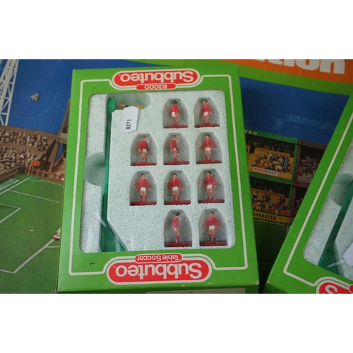 503 - Subbuteo - Boxed Subbuteo Stadium Edition set appearing to be near complete, some box wear, plus 2 x... 