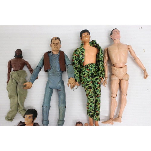 516 - Five playworn action figures to include Hasbro G.I. Joe, Mego Planet of the Apes, Lion Rock Ltd, etc