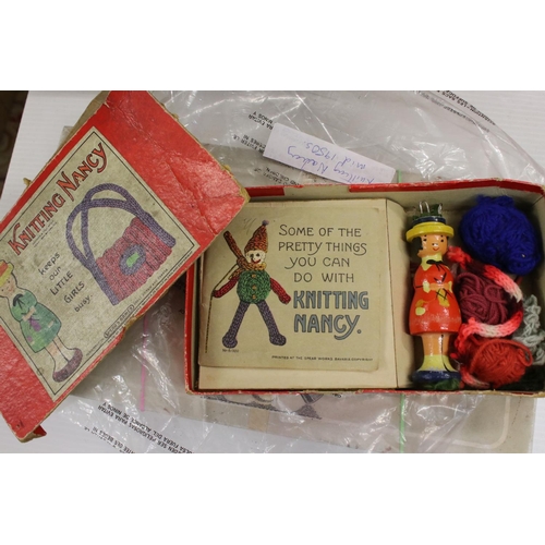 518 - Collection of vintage toys and games to include Marx Sooper Snooper, Wisden Table Tennis Set, The Ha... 