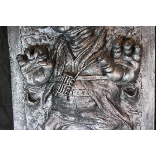 527 - Star Wars - Large Yoda in Carbonite wallhanger, 31