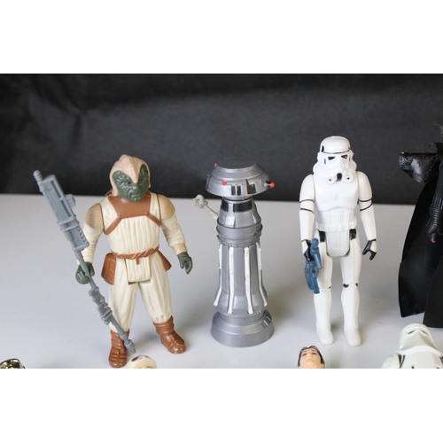 541 - Star Wars - 24 x Playworn original Kenner Star Wars action figures to include Han Solo, Darth Vader,... 