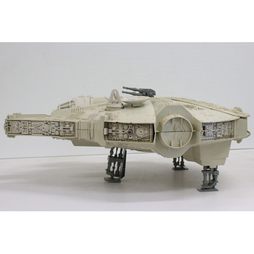 545 - Star Wars - Boxed original Kenner Star Wars Return of the Jedi Millennium Falcon, appearing complete... 