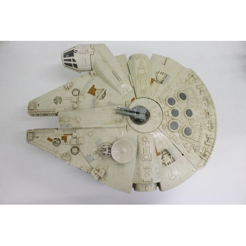 545 - Star Wars - Boxed original Kenner Star Wars Return of the Jedi Millennium Falcon, appearing complete... 