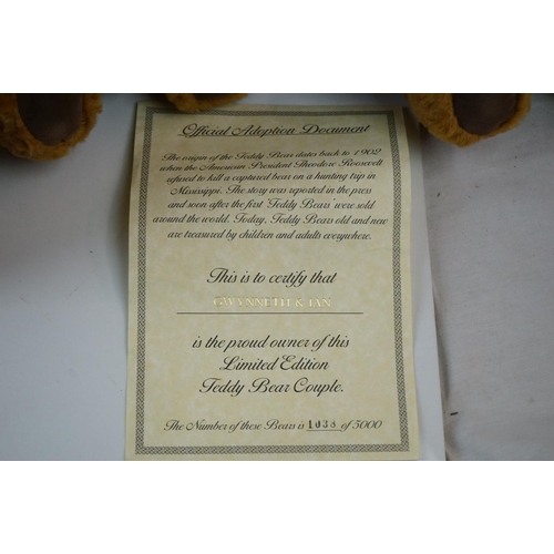 564 - Group of teddy bears to include ltd edn boxed Teddy Bear Couple with certificate, 2 x straw filled b... 