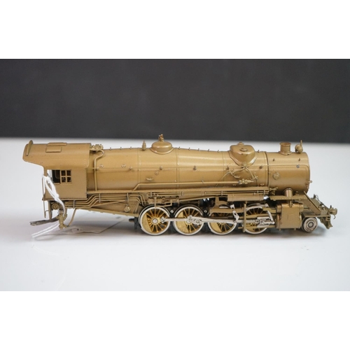 67 - Boxed Overland Models HO gauge USRA Standard Heavy 2-8-2 brass locomotive & tender, made in Korea by... 