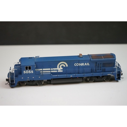 72 - Boxed E & P Associates GE B36-7 painted Conrail brass locomotive by Samhongsa (Korea), appearing exc... 