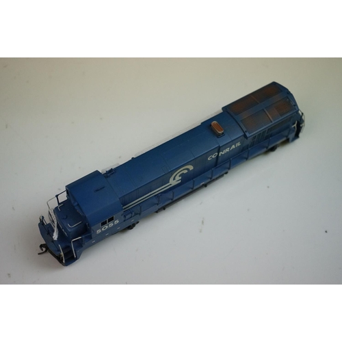 72 - Boxed E & P Associates GE B36-7 painted Conrail brass locomotive by Samhongsa (Korea), appearing exc... 