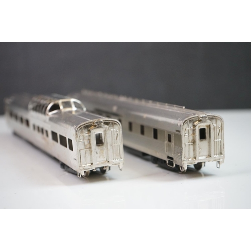 76 - Boxed Nickel Plate HO gauge Dome Coach brass rolling stock set made by KMT (Japan), both unpainted &... 