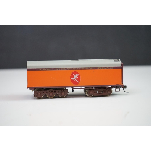 78 - Boxed Nickel Plate Products HO gauge Milwaukee Road Class A 4-4-2 Hiawatha Atlantic brass locomotive... 