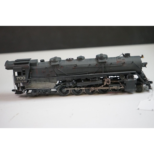 80 - Boxed Nickel Plate Products HO gauge DM & IR 2-10-4 brass locomotive & tender, KMT (Japan), painted,... 