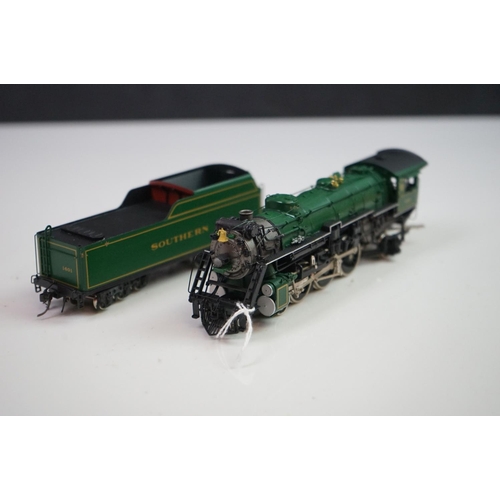 97 - Boxed Iron Horse Models from Precision Scale Co HO gauge Southern PS-4 W/Walschert S V.G 14,000 GAL ... 