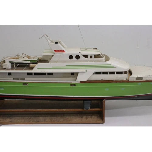 1264 - Large fibreglass scratch built model boat, built for radio and receiver, good overall condition