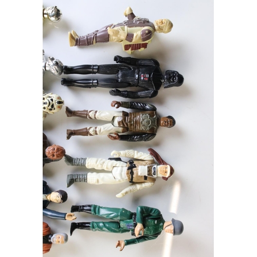 364 - Star Wars - 16 Original figures to include Darth Vader, C3PO, R2D2, Han Solo etc, play worn plus ano... 