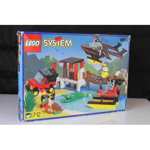 369 - Lego - Boxed Lego System 6563 Gator Landing set, unchecked but appears complete with minifigures and... 