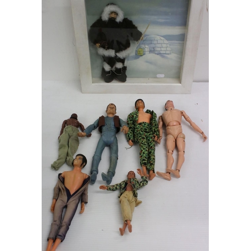 516 - Five playworn action figures to include Hasbro G.I. Joe, Mego Planet of the Apes, Lion Rock Ltd, etc