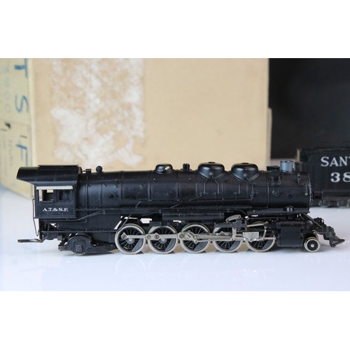 298 - NorthWest Short Line Toby HO gauge ATSF 2-10-2 3859 brass locomotive & tender (Japan), painted, appe... 