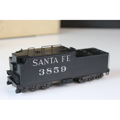 298 - NorthWest Short Line Toby HO gauge ATSF 2-10-2 3859 brass locomotive & tender (Japan), painted, appe... 