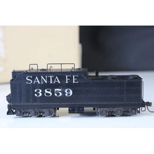 298 - NorthWest Short Line Toby HO gauge ATSF 2-10-2 3859 brass locomotive & tender (Japan), painted, appe... 