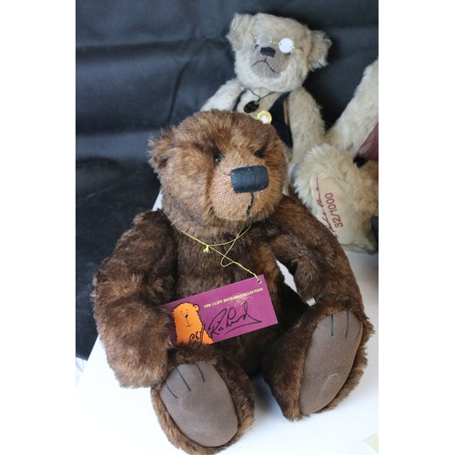 583 - Four collectors bears in vg condition with tags to include Hermann Teddy Urjunde, 50cm, Dean's Rag B... 