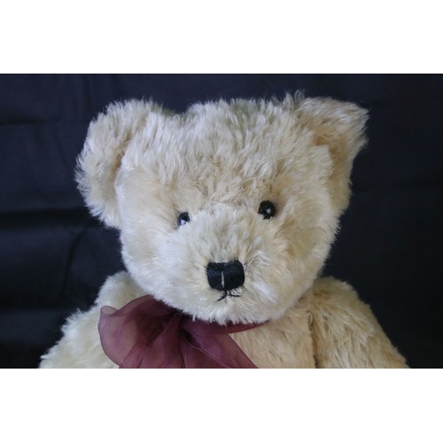 583 - Four collectors bears in vg condition with tags to include Hermann Teddy Urjunde, 50cm, Dean's Rag B... 