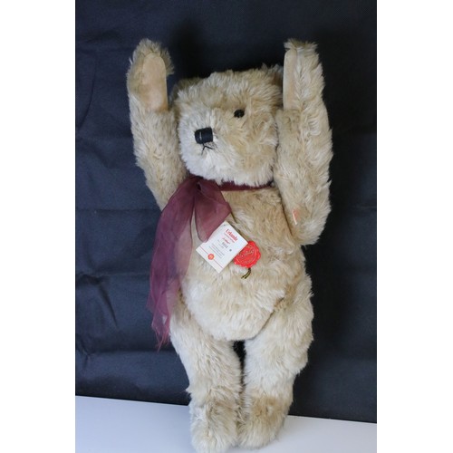 583 - Four collectors bears in vg condition with tags to include Hermann Teddy Urjunde, 50cm, Dean's Rag B... 