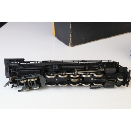 59 - Boxed Nickel Plate Products HO gauge DM&IR 2-10-4 brass locomotive & tender (Japan), painted, appear... 