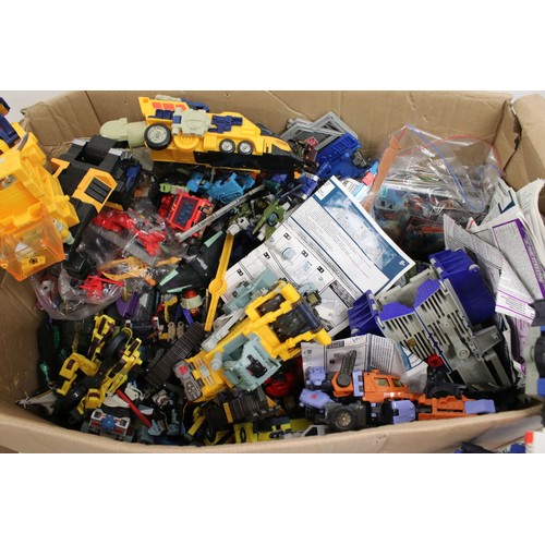 465A - Large collection of playworn circa 2000's Hasbro Transformers, featuring Armada and Energon, to incl... 