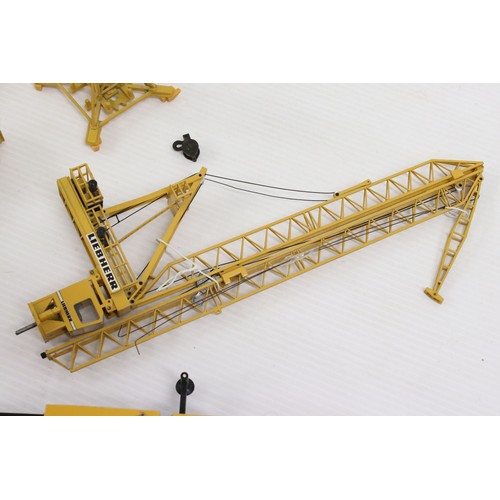 1254a - Conrad Liebherr Mobile Tower Crane diecast construction model, appearing gd