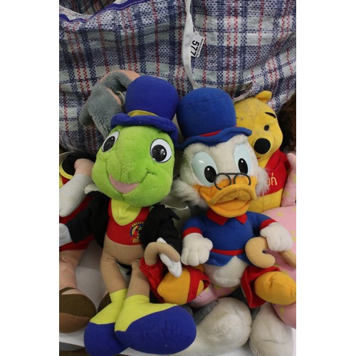 577 - Quantity of soft toys featuring many TV related examples to include Disney, Dreamworks, Bugs Bunny e... 