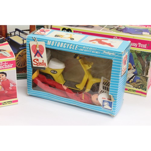 578 - Seven boxed Pedigree Sindy items to include 44713 doll, Camping Buggy & Foldaway Tent, Armchair, Sho... 