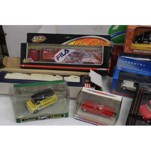 1170 - Collection of 30 boxed diecast models to incldue EFE Exclusive First Editions, Corgi, Vanguards, Mat... 