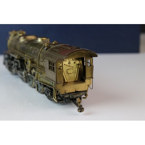 304 - HO gauge 4-6-2 brass locomotive & tender, unmarked, appears excellent, in custom box