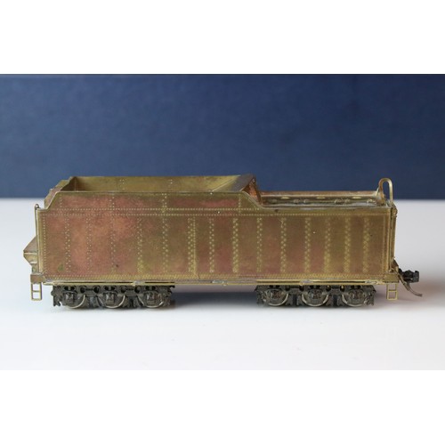 304 - HO gauge 4-6-2 brass locomotive & tender, unmarked, appears excellent, in custom box