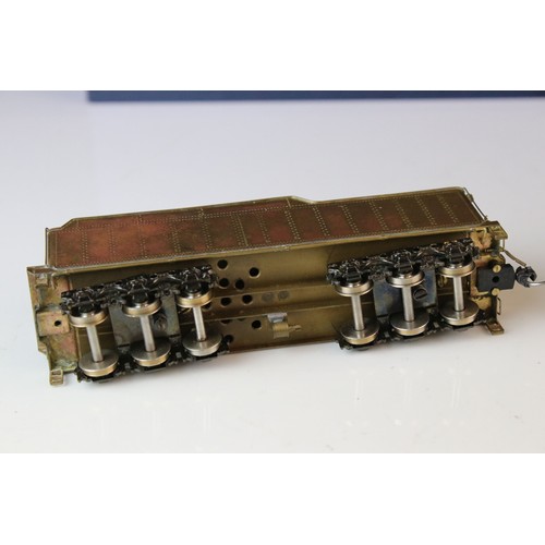 304 - HO gauge 4-6-2 brass locomotive & tender, unmarked, appears excellent, in custom box